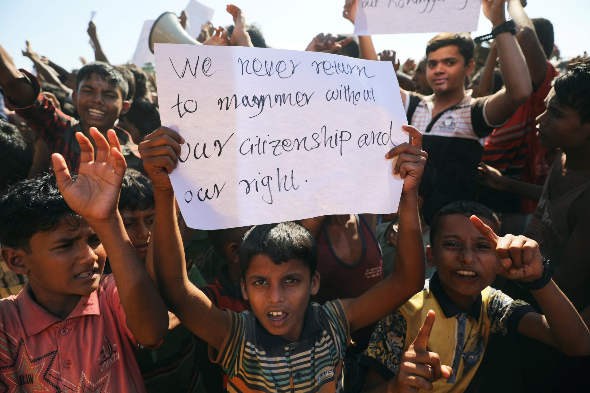 2018 11 15T083847Z 1842366357 RC1A451A6C70 RTRMADP 3 MYANMAR ROHINGYA BANGLADESH