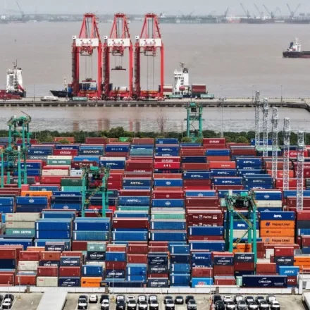 Chinas economy grows 4.5pc in 3Q export strength offsets domestic weakness