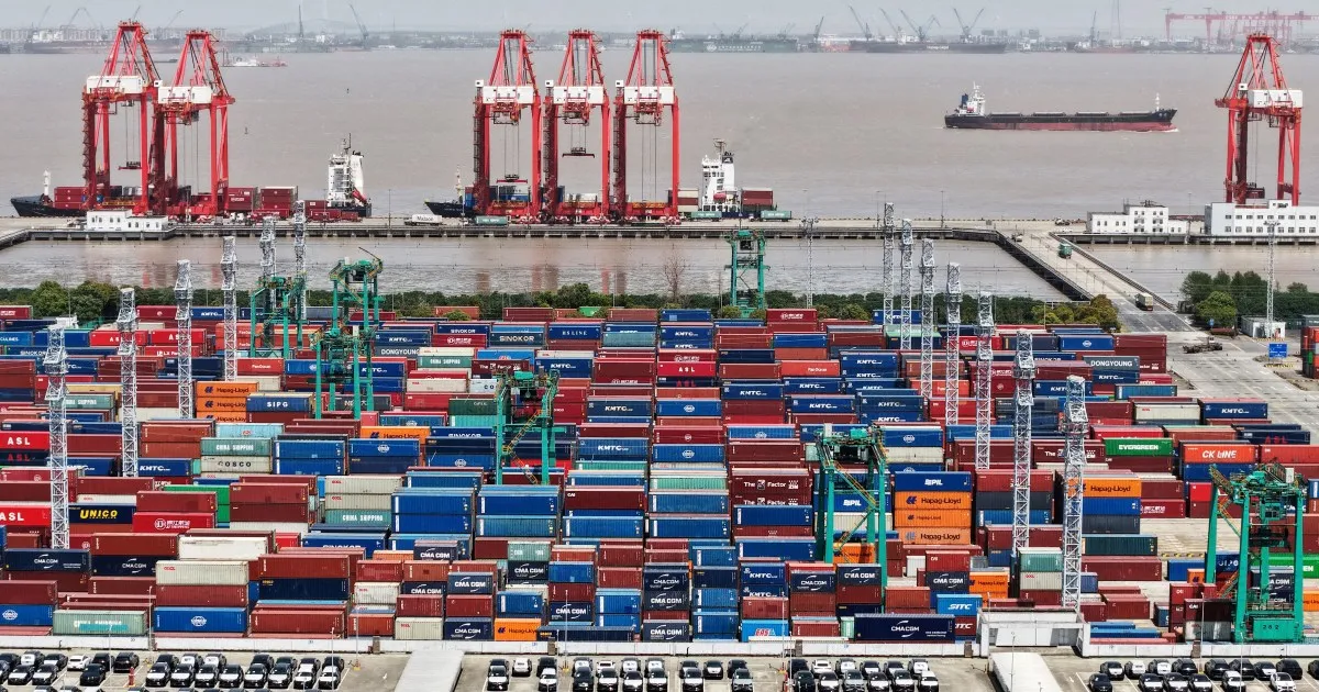 Chinas economy grows 4.5pc in 3Q export strength offsets domestic weakness