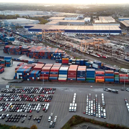 German business confidence improves for sixth month energy pressures