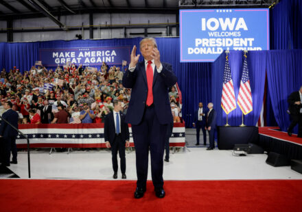 Trump rallies Republicans as rising costs dominate US midterm campaign