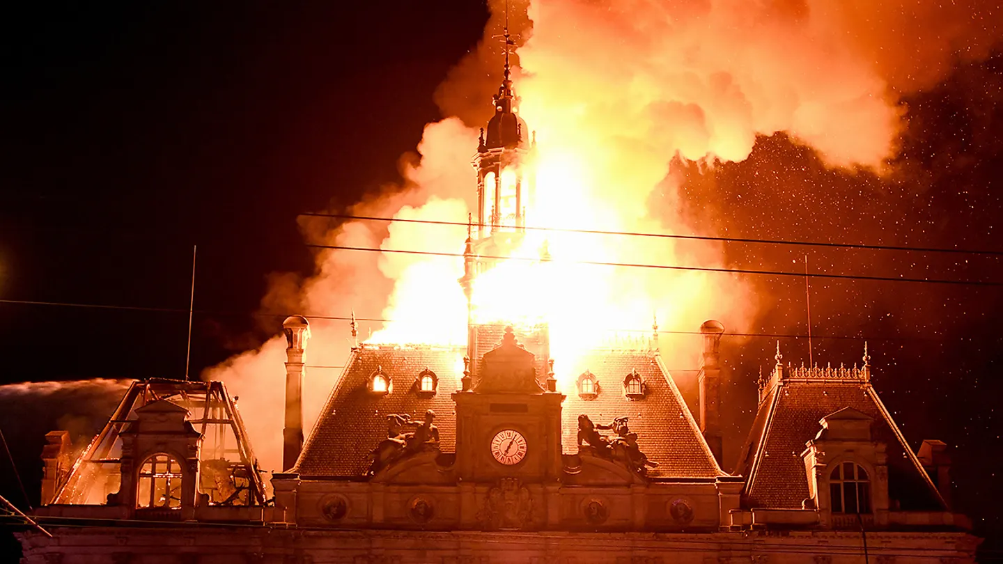 limoges town hall france fire 3